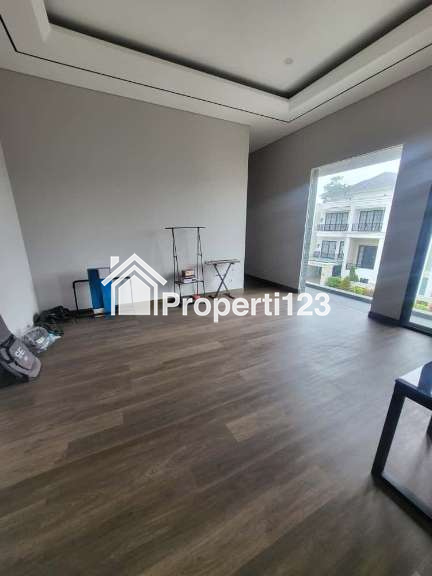 Rumah Mewah Siap Huni Lokasi Bukit Golf Cluster Taman Golf Citraland Surabaya - 9