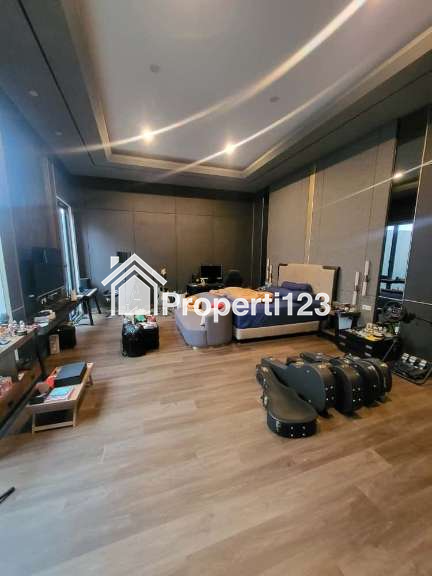 Rumah Mewah Siap Huni Lokasi Bukit Golf Cluster Taman Golf Citraland Surabaya - 7