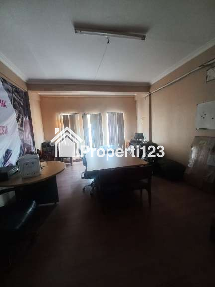 Dijual Ruko Komersil 3 Lantai di Kokan Permata Kelapa Gading - 9