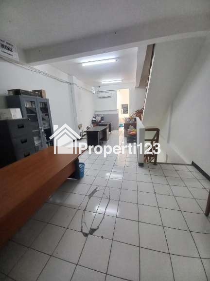 Dijual Ruko Komersil 3 Lantai di Kokan Permata Kelapa Gading - 10