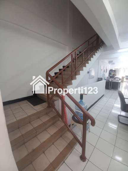Dijual Ruko Komersil 3 Lantai di Kokan Permata Kelapa Gading - 8