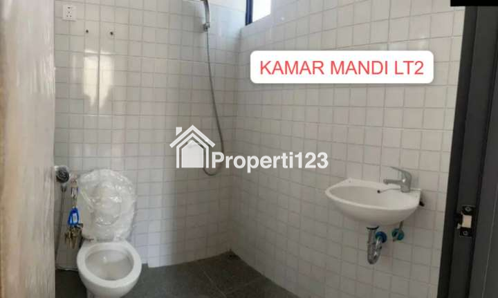Disewakan Rumah 2 Lantai Suvarna Sutera Cluster Astha Alamanda 8 x 10 - 4