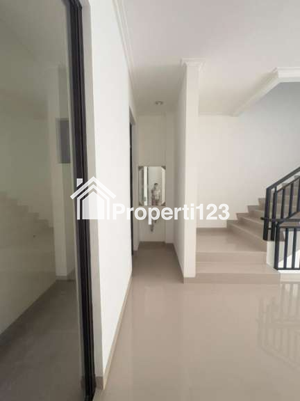 DISEWAKAN RUKAN KOREAN TOWN GREENLAKE - 10