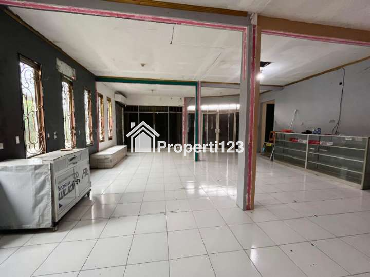 Ruko Multifungsi Sudut Jalan Utama Taman Kintamani Jejalenjaya Tambun - 4