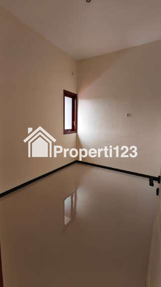 Rumah Baru Minimalis Semi Furnished Di Perumahan Wisma Bungurasih (Belakang SMAN 15) - 3