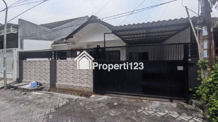 Rumah Murah Baru Renovasi Di Perumahan Griya Kebraon Karangpilang Surabaya - 1