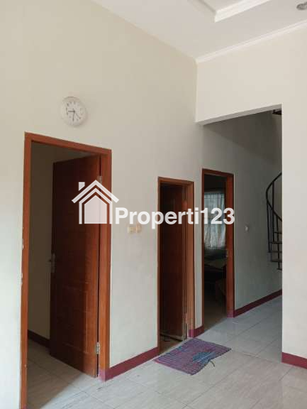 Rumah bagus dan strategis dekat kampus UI Depok - 2