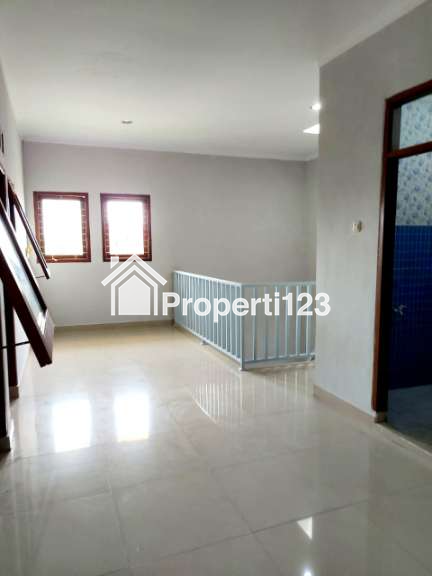 DI JUAL RUMAH SIAP HUNI DI BANDUNG LOKASI STRATEGIS NYAMAN - 3