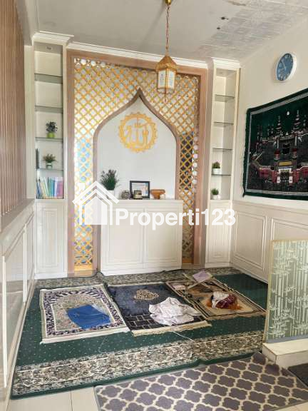 Rumah Bagus 2 Lantai Lingkungan Islami di Royal Orchid Cimahi - 9