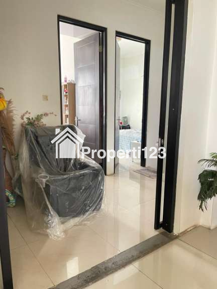 Rumah Bagus 2 Lantai Lingkungan Islami di Royal Orchid Cimahi - 6