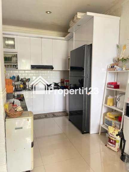 Rumah Bagus 2 Lantai Lingkungan Islami di Royal Orchid Cimahi - 5