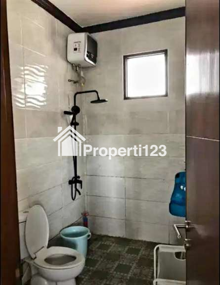 DI JUAL RUMAH SIAP HUNI LOKASI STRATEGIS KONDISI BAGUS SEKALI - 5