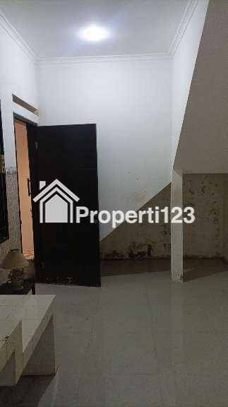 DI SEWAKAN RUMAH TINGGAL 2 LANTAI T DI SINBAD GREEN RESIDENCE, BOGOR - 8