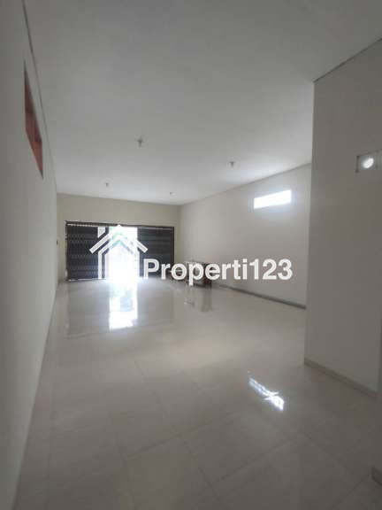 Ruko Nol Jalan Raya Baru Gress Siap Ngomset Lokasi Bubutan Surabaya  - 2