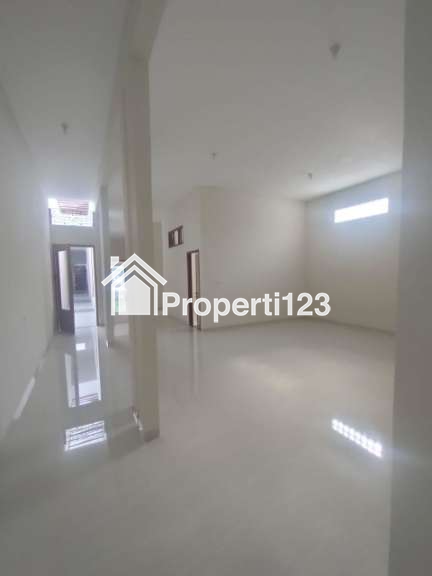 Ruko Nol Jalan Raya Baru Gress Siap Ngomset Lokasi Bubutan Surabaya  - 5