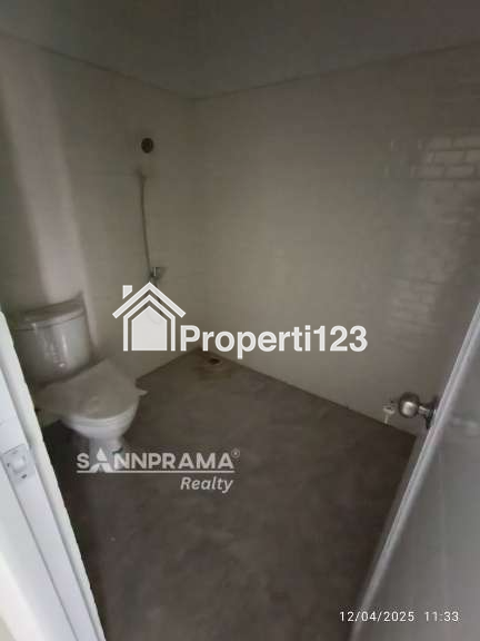 Rumah minimalis murah 2 lantai di Kramat Jati Jak Tim - 9