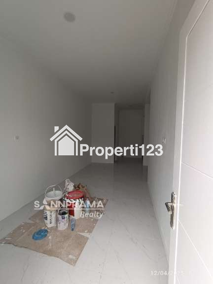 Rumah minimalis murah 2 lantai di Kramat Jati Jak Tim - 5
