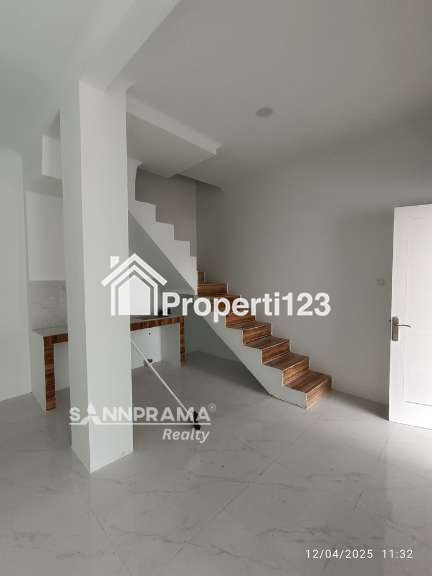 Rumah minimalis murah 2 lantai di Kramat Jati Jak Tim - 7