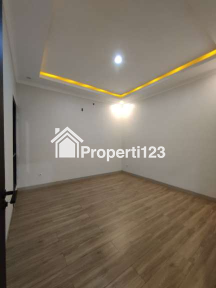 Rumah baru modern minimalis di Rawamangun Jaktim - 7