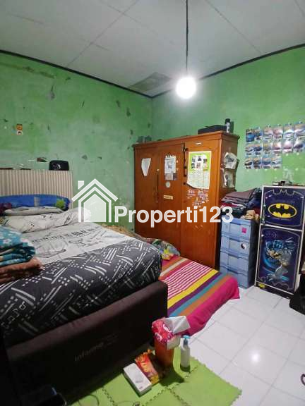 Rumah second hook luas di Poin Mas Depok - 10