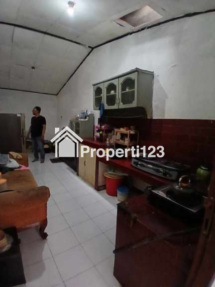 Rumah second hook luas di Poin Mas Depok - 2
