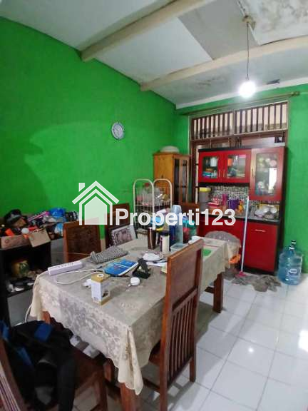 Rumah second hook luas di Poin Mas Depok - 3
