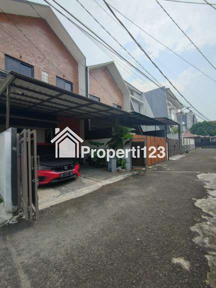 Rumah second siap huni lokasi strategis di Duren Sawit Jaktim - 14