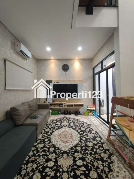 Rumah second siap huni lokasi strategis di Duren Sawit Jaktim - 8