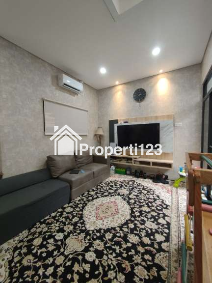 Rumah second siap huni lokasi strategis di Duren Sawit Jaktim - 2