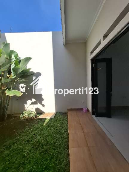 Rumah baru siap huni dalam komplek Kodau Jatiasih Bekasi - 5