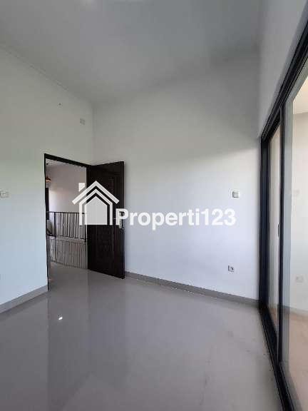 Rumah baru siap huni dalam komplek Kodau Jatiasih Bekasi - 4