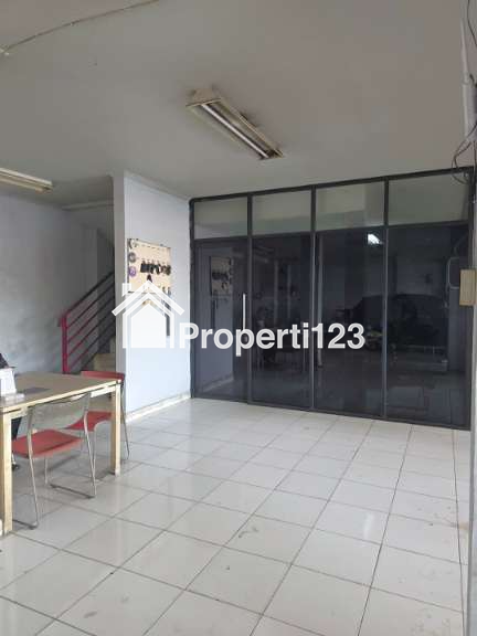 Gudang/Showroom Murah Jalan Sultan Agung Medan Satria Bekasi Barat - 4