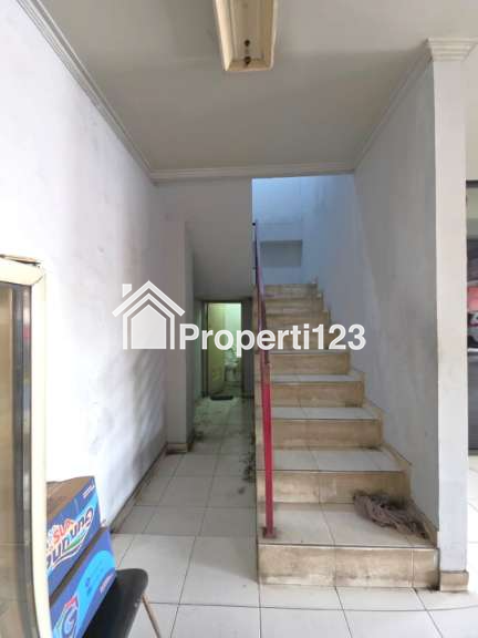 Gudang/Showroom Murah Jalan Sultan Agung Medan Satria Bekasi Barat - 8