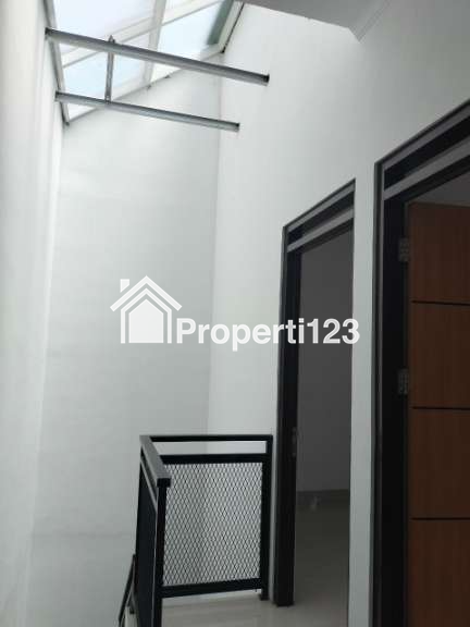 Rumah Mewah 2 Lantai Lokasi Strategis di Ciganitri - 6