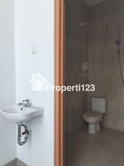 Rumah Mewah 2 Lantai Lokasi Strategis di Ciganitri - 4