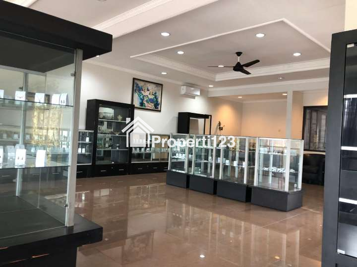 Disewakan ruangan usaha toko atau kantor, gym, spa - 3