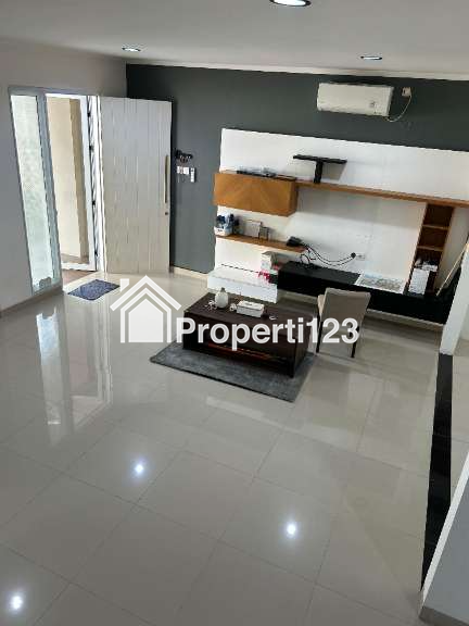 Dijual Rumah Mewah Siap Huni 2 Lantai di Latigo, Gading Serpong - 6