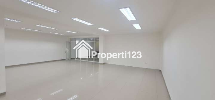 Ruko Gandeng Jalan Kelapa Gading Selatan Gading Serpong Tangerang - 7