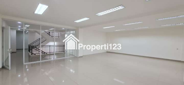 Ruko Gandeng Jalan Kelapa Gading Selatan Gading Serpong Tangerang - 6