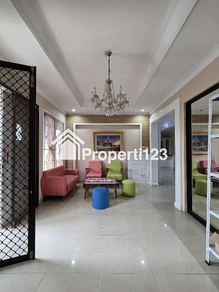 Rumah second terawat non komplek di Kebon Baru Tebet Jaksel - 16