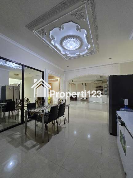 Rumah second terawat non komplek di Kebon Baru Tebet Jaksel - 13