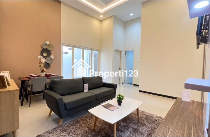 Rumah Sultan 8x15 Semi Furnish di Pandaan, Jawa Timur - 3