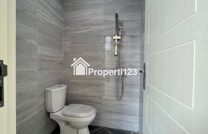 Rumah Sultan 8x15 Semi Furnish di Pandaan, Jawa Timur - 6