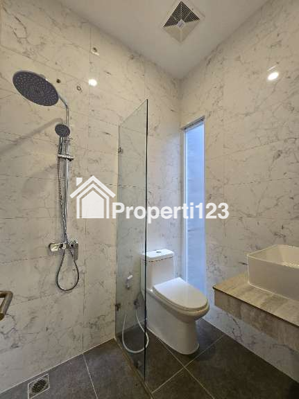 Rumah modern dalam komplek di Pondok Kelapa Jaktim - 8