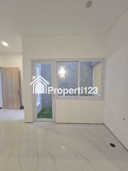 Rumah modern dalam komplek di Pondok Kelapa Jaktim - 5