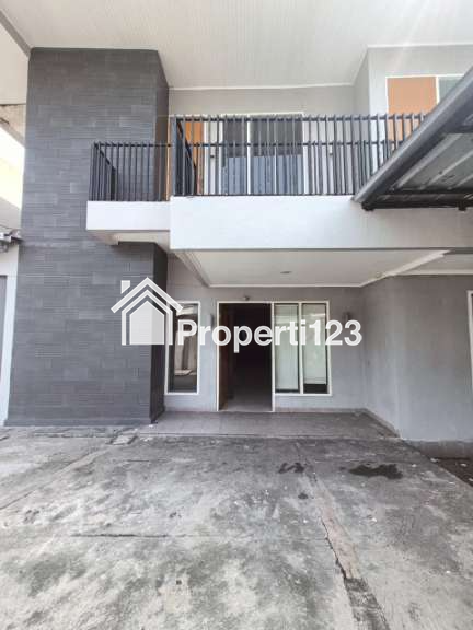Disewakan Bangunan Cocok untuk Rumah, Kantor, Produksi dan Gudang - 11