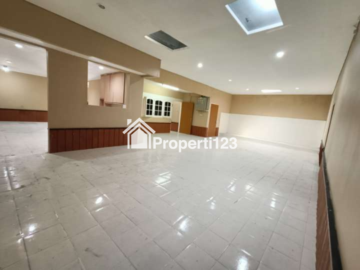 Disewakan Bangunan Cocok untuk Rumah, Kantor, Produksi dan Gudang - 7