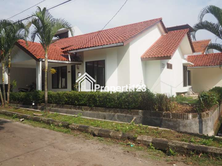 Rumah second tanah luas di Puri Anggrek Mas Depok - 6