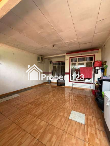 Rumah second strategis di Tole Iskandar Pancoran Mas Depok - 4
