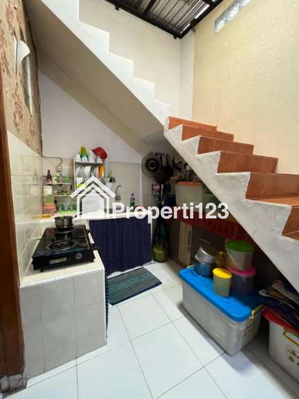 Rumah second strategis di Tole Iskandar Pancoran Mas Depok - 6